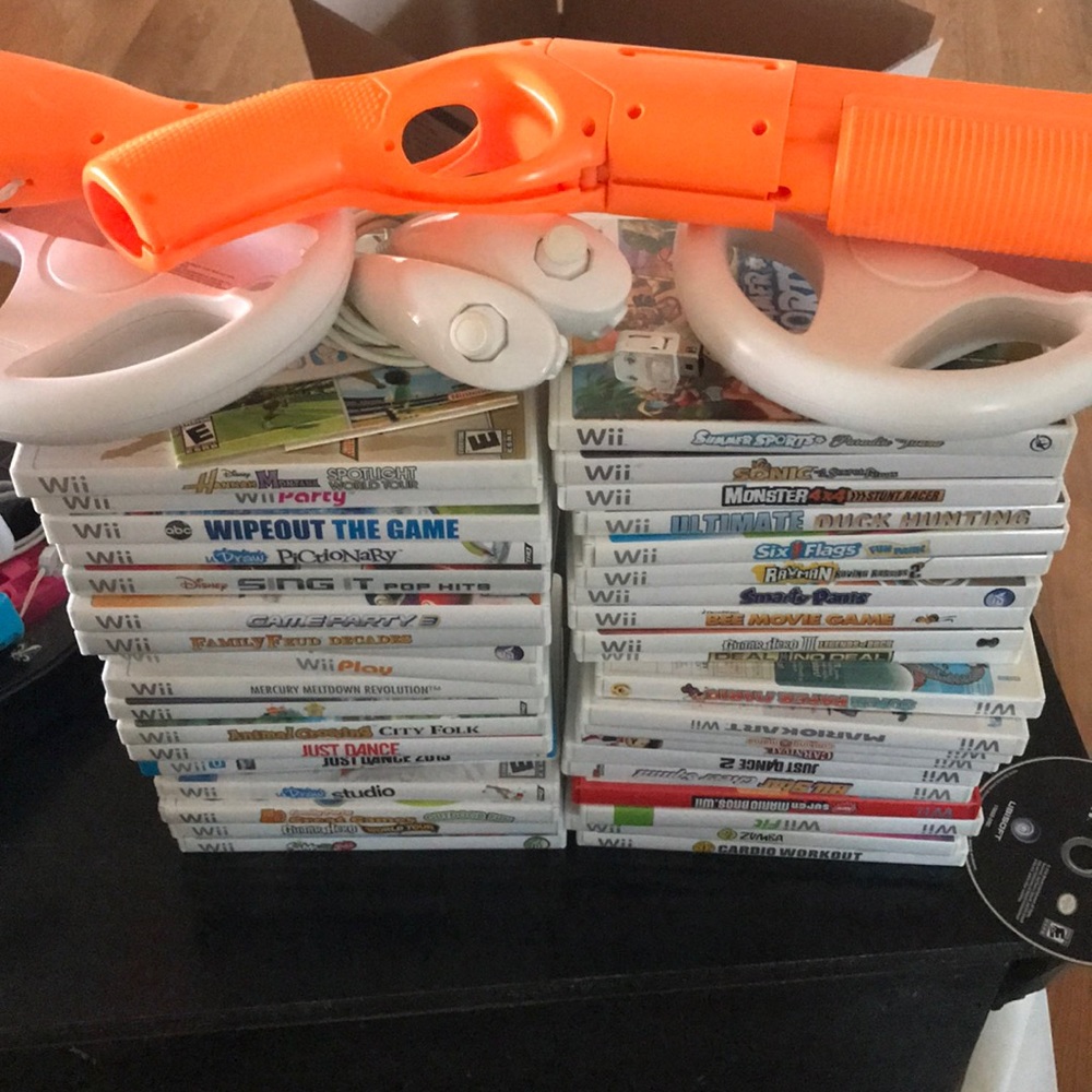 Wii games and accessories